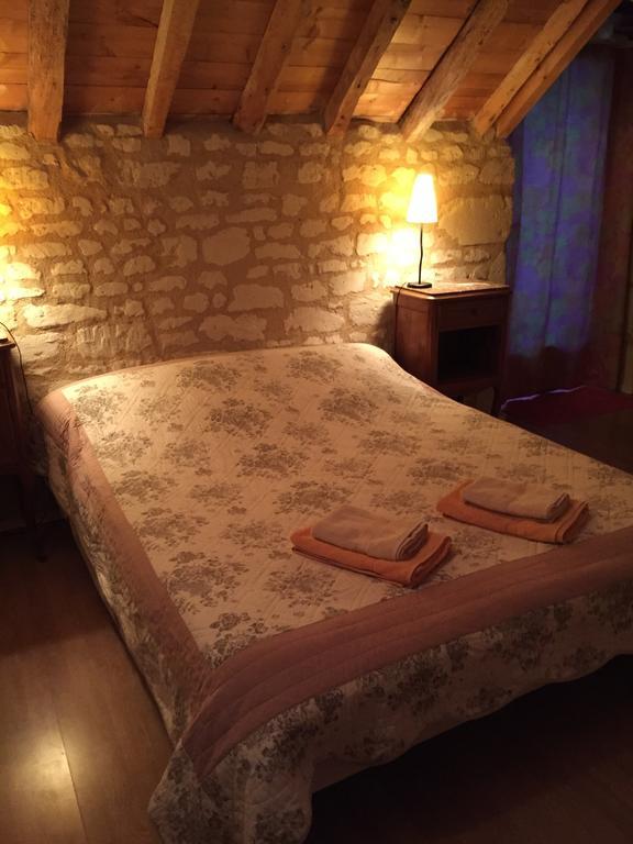 Отель Les Caves Ambillou-Chateau Экстерьер фото