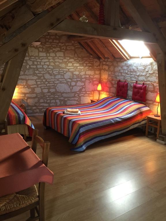 Отель Les Caves Ambillou-Chateau Экстерьер фото