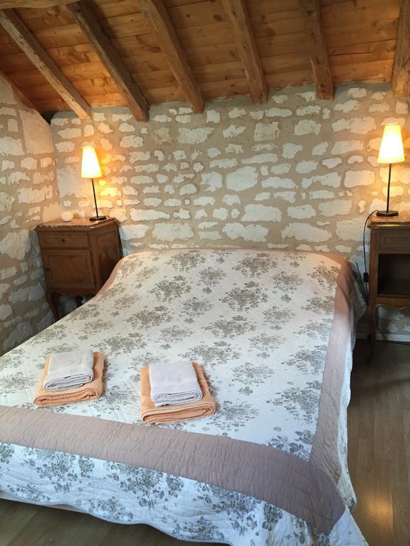 Отель Les Caves Ambillou-Chateau Экстерьер фото